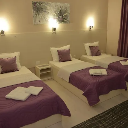 Tomic Apartment *