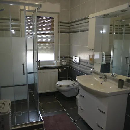 Apartment Tomic