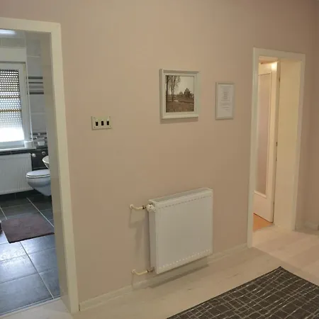 Apartment Tomic *