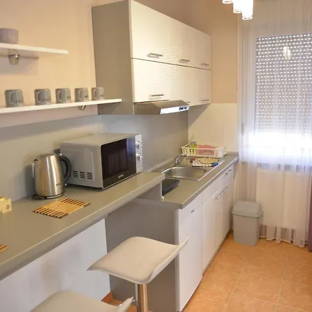 Tomic Apartment *