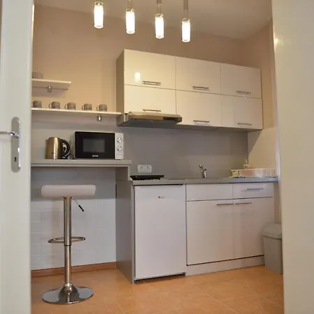 Tomic * 克拉多沃